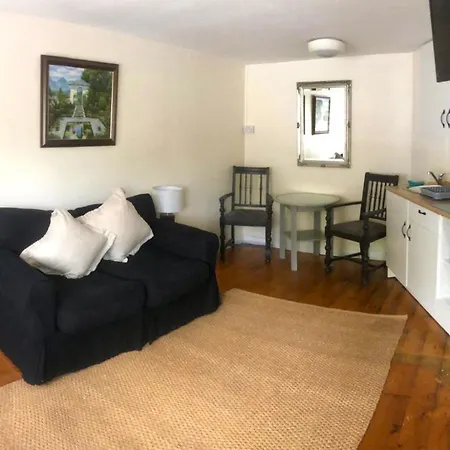 Fern Cottage Apartment